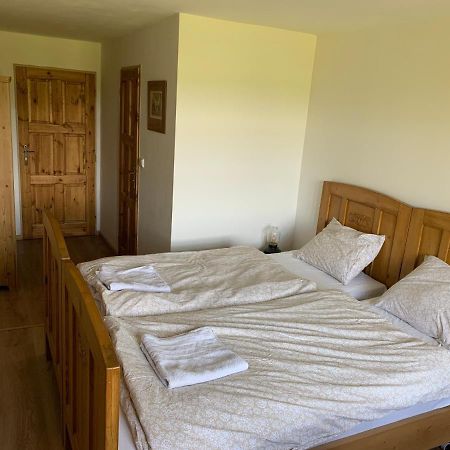 Hotel Na Vyhlidce à Krompach Extérieur photo